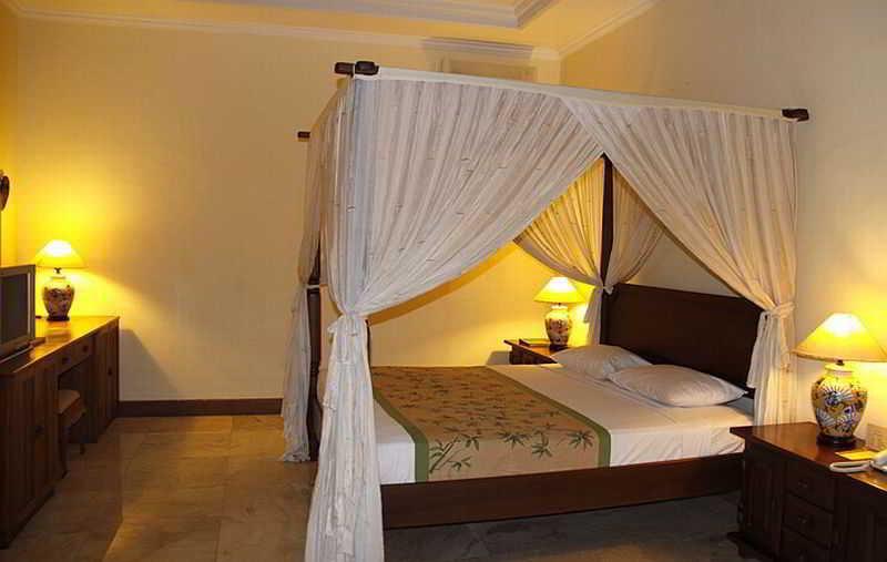 Hotel Puri Bambu Джимбаран Экстерьер фото