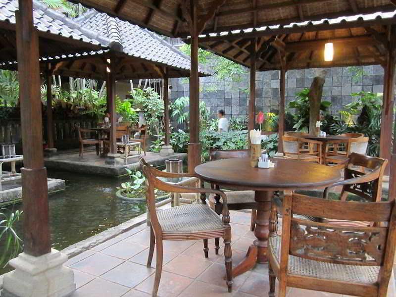 Hotel Puri Bambu Джимбаран Экстерьер фото