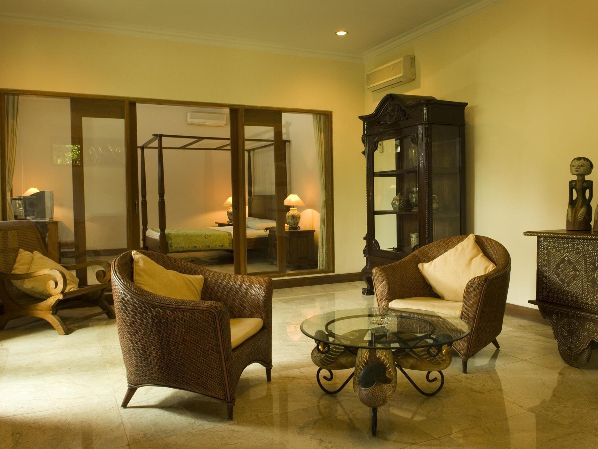 Hotel Puri Bambu Джимбаран Экстерьер фото