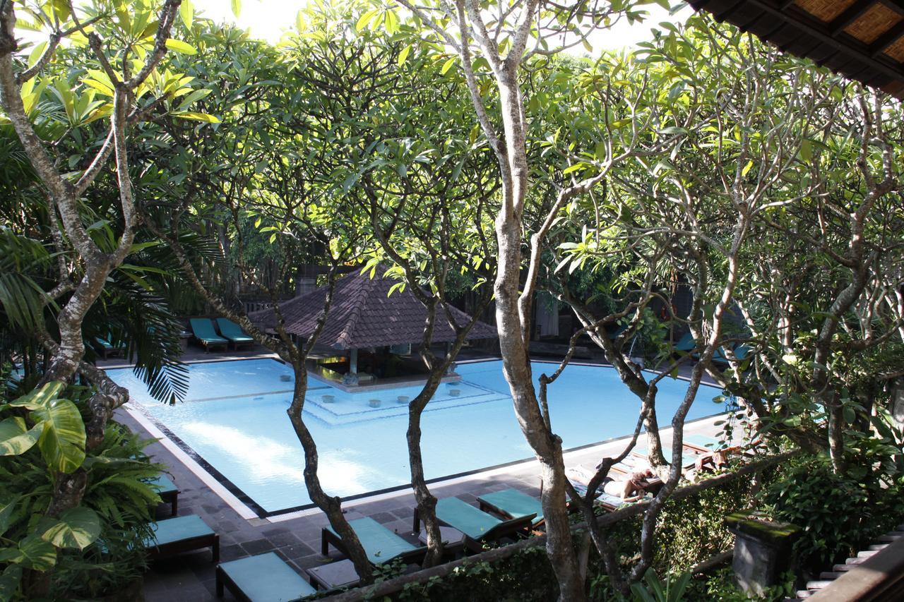 Hotel Puri Bambu Джимбаран Экстерьер фото